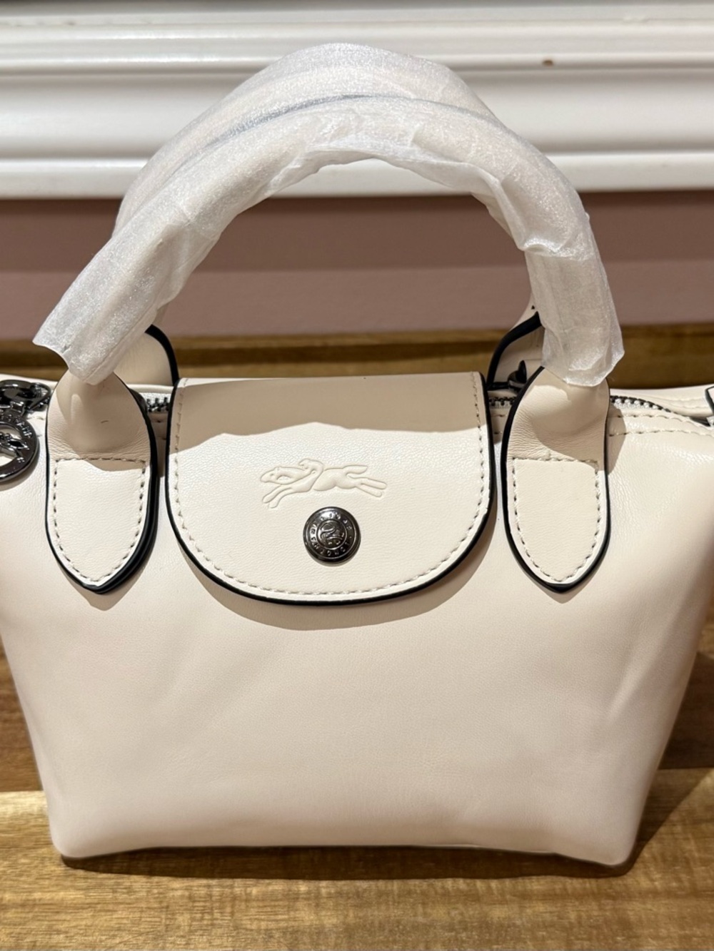 Longchamp XS Le Pliage Cuir (Leather) Top Handle Bag *Replica* - Off White/Cream - Picture 5 of 10